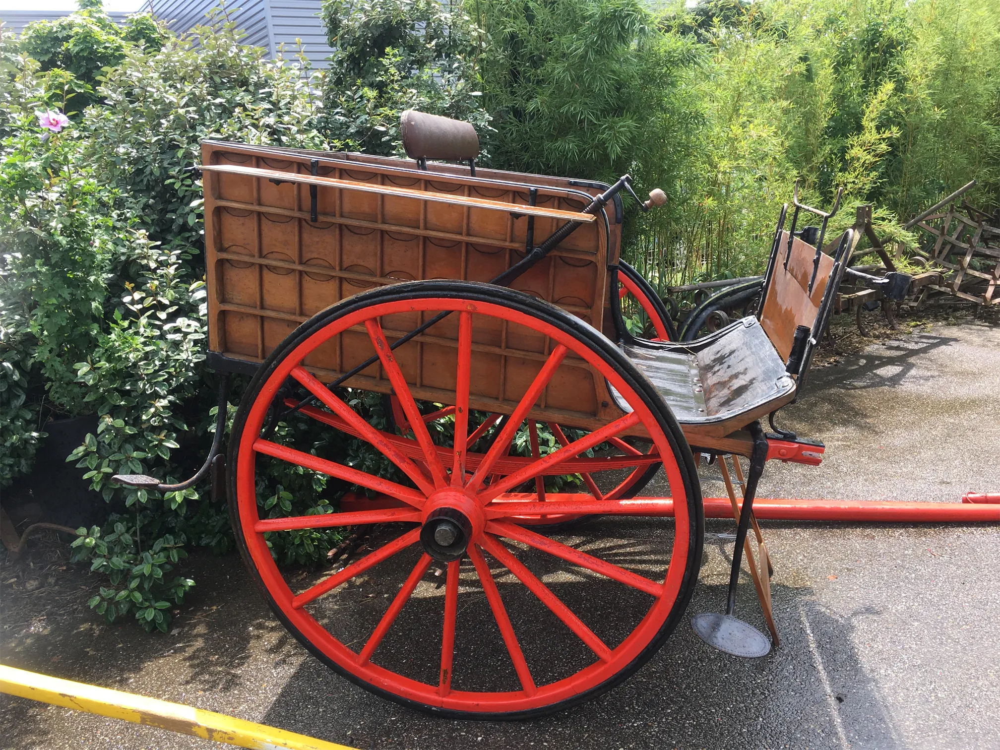 Voitures d'Antan 2 Roues Charette Anglaise Rouge 12