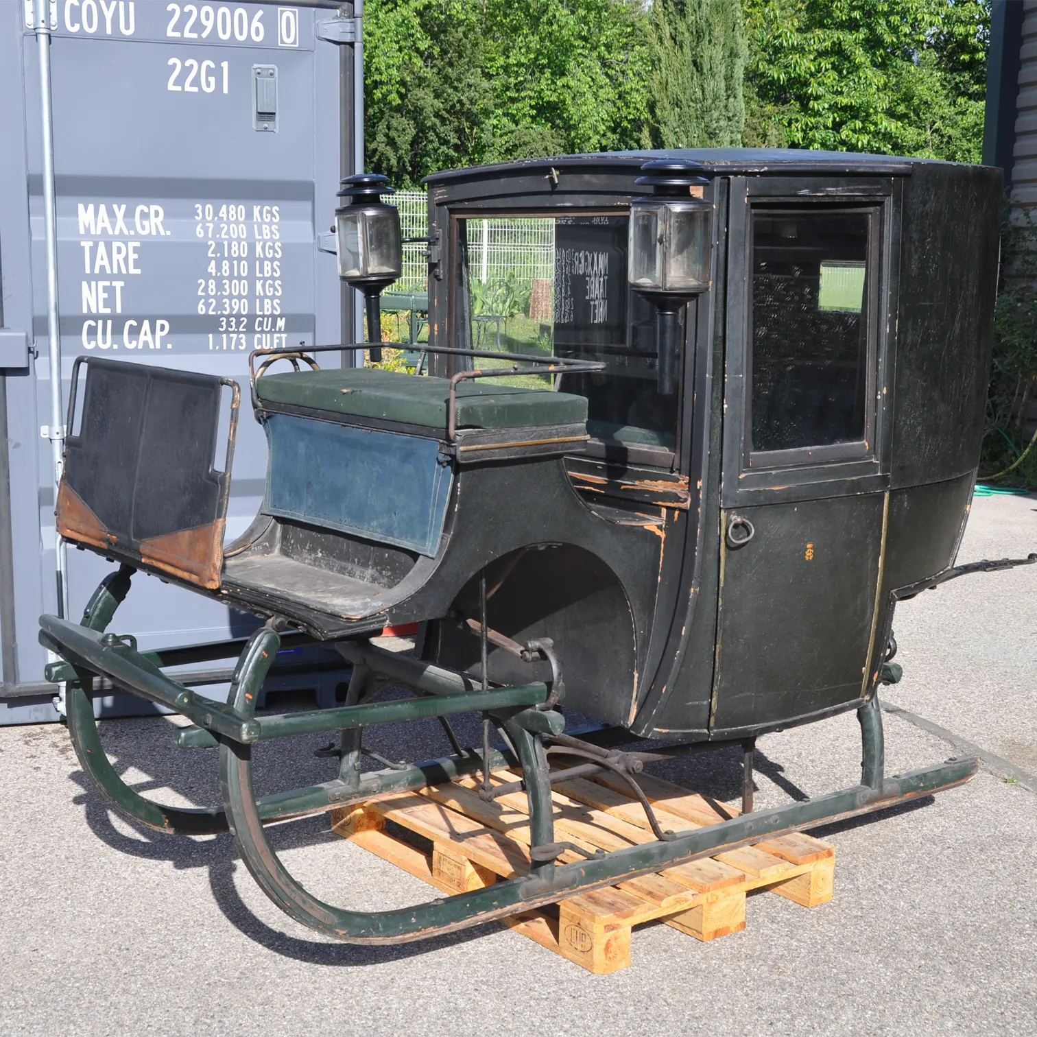 Voitures d'Antan Calèche Coupé Traineau 10