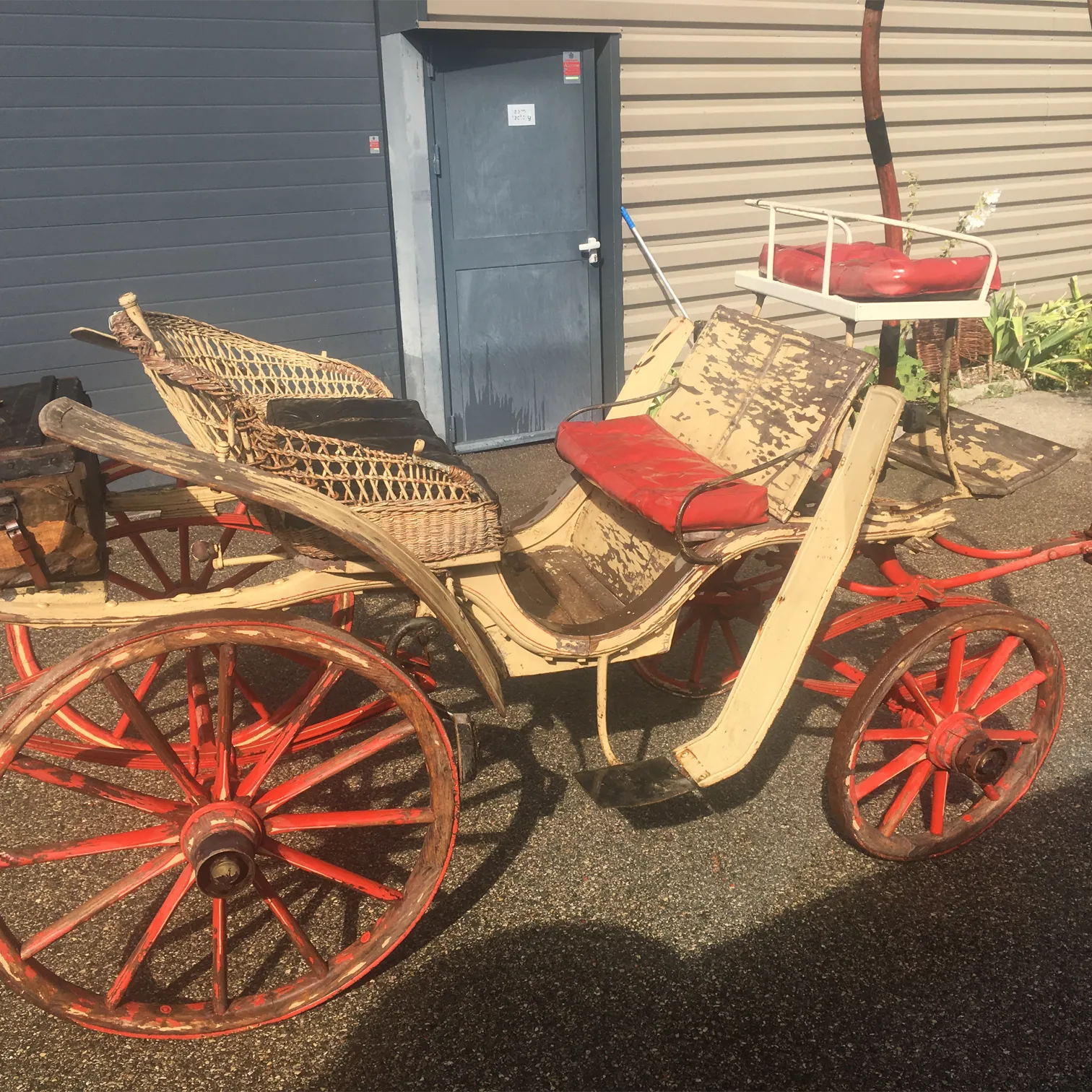 Voitures d'Antan Calèche Petite Victoria Osier 10