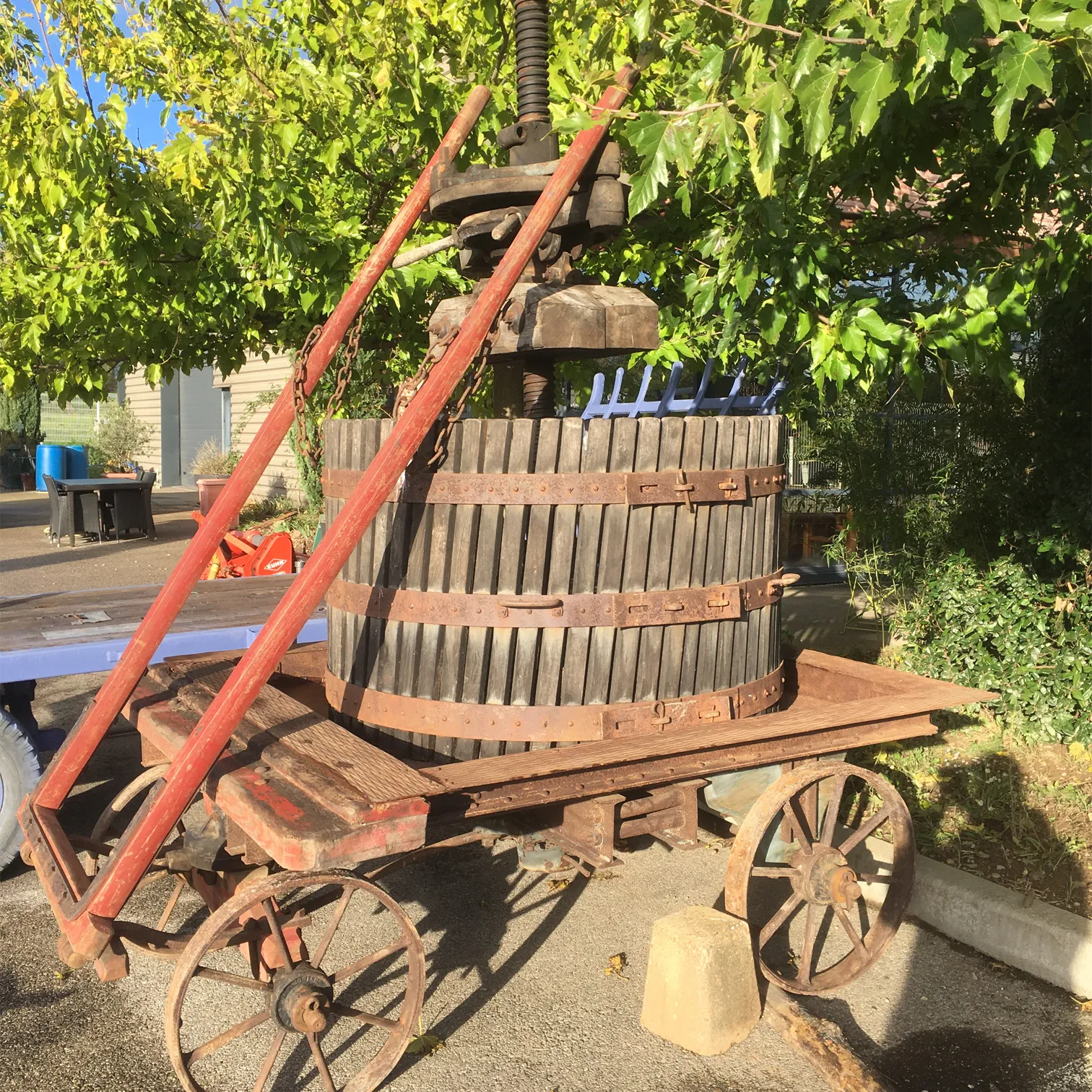 Voitures d'Antan Calèche Pressoir 10