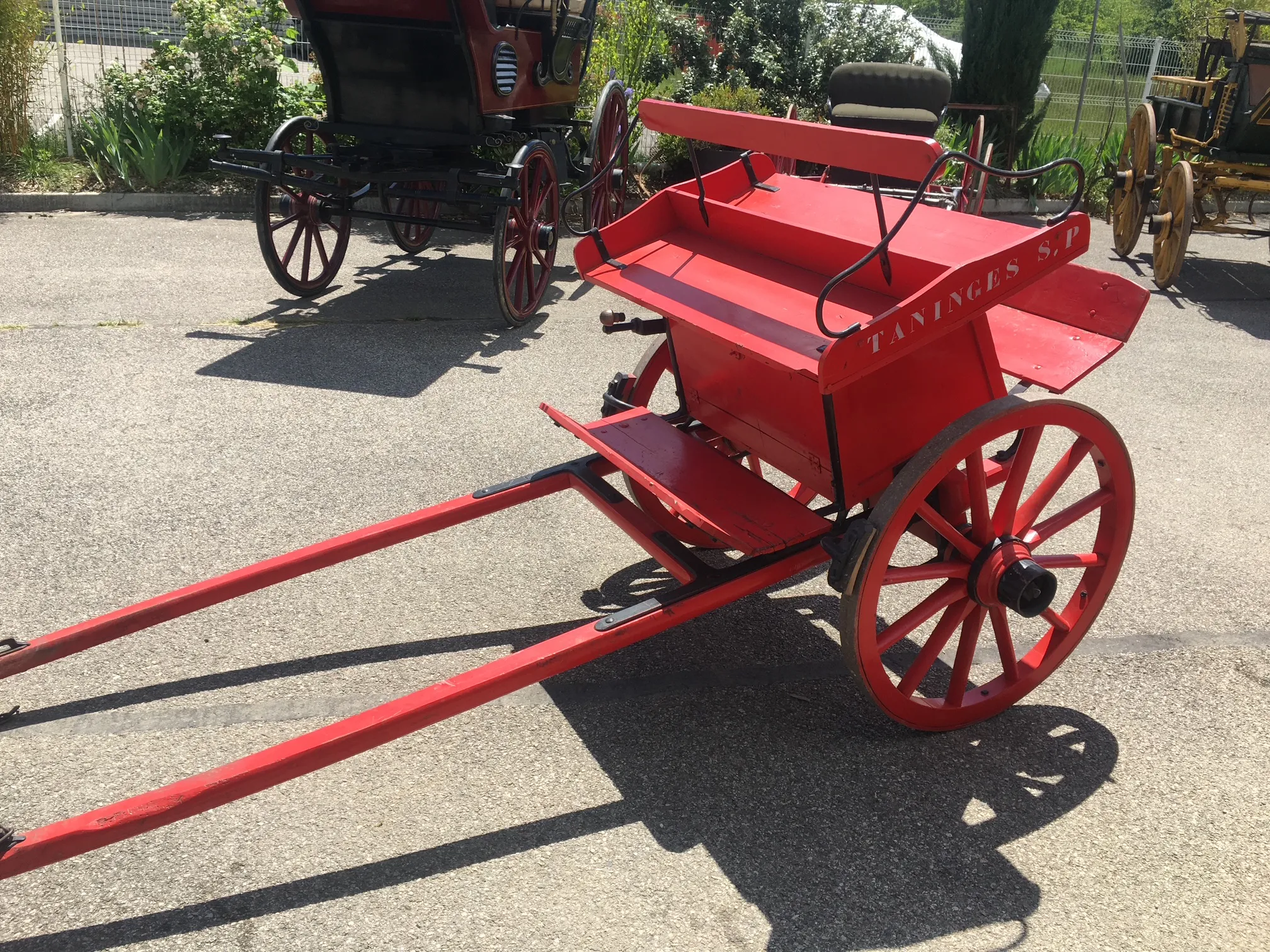 Voitures d'Antan Calèche Sapeurs Pompiers 13