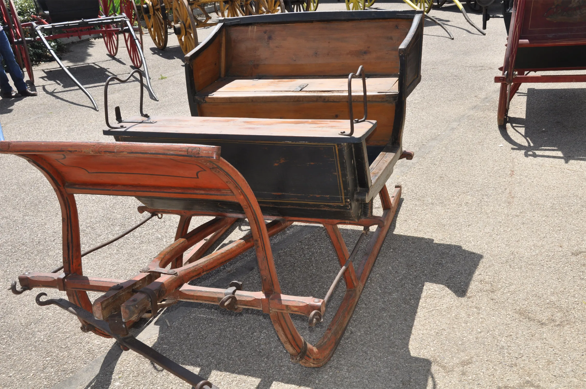 Voitures d'Antan Calèche Traineau 4 12