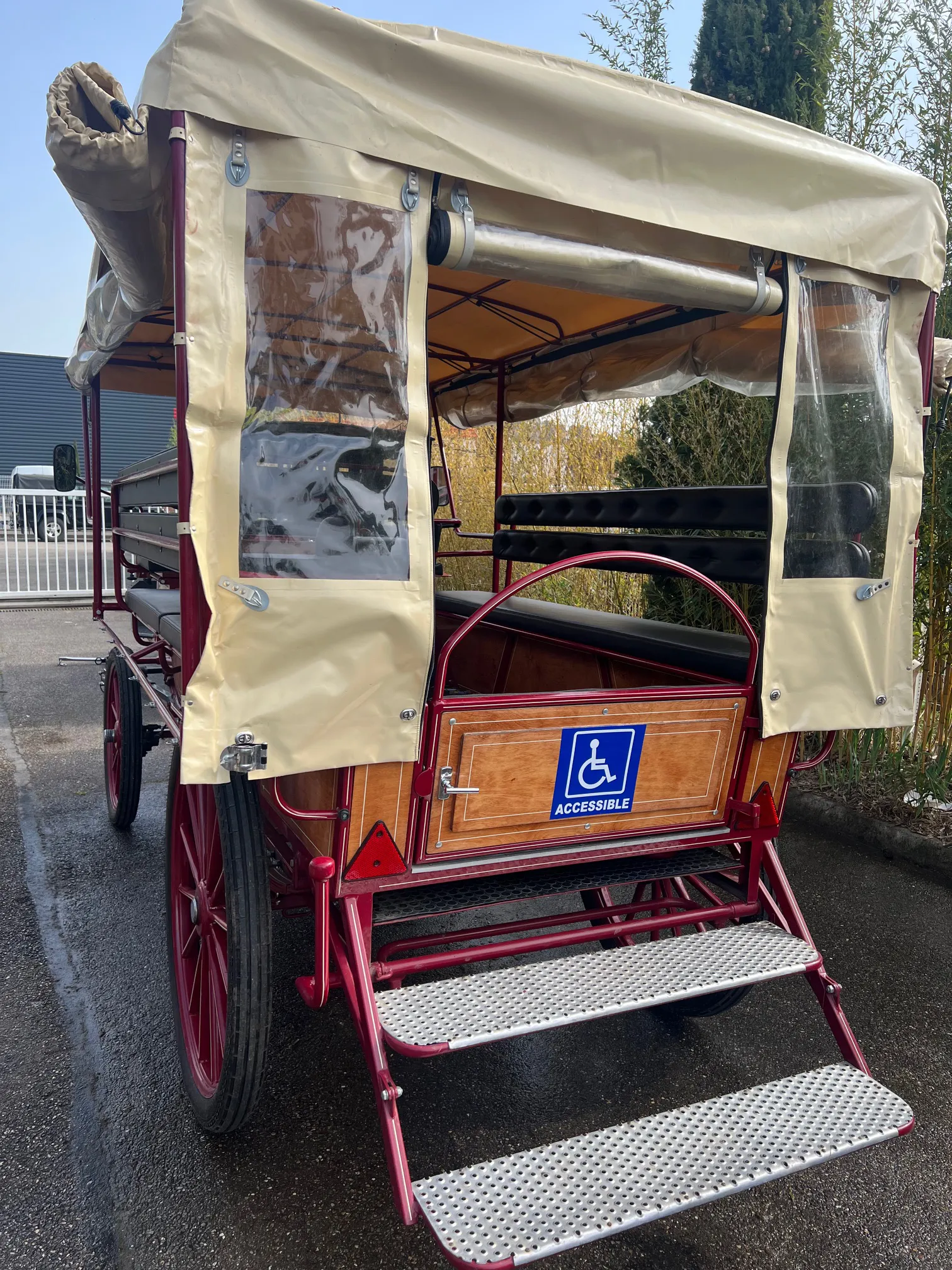 Voitures d'Antan Calèche Wagonette PMR 12