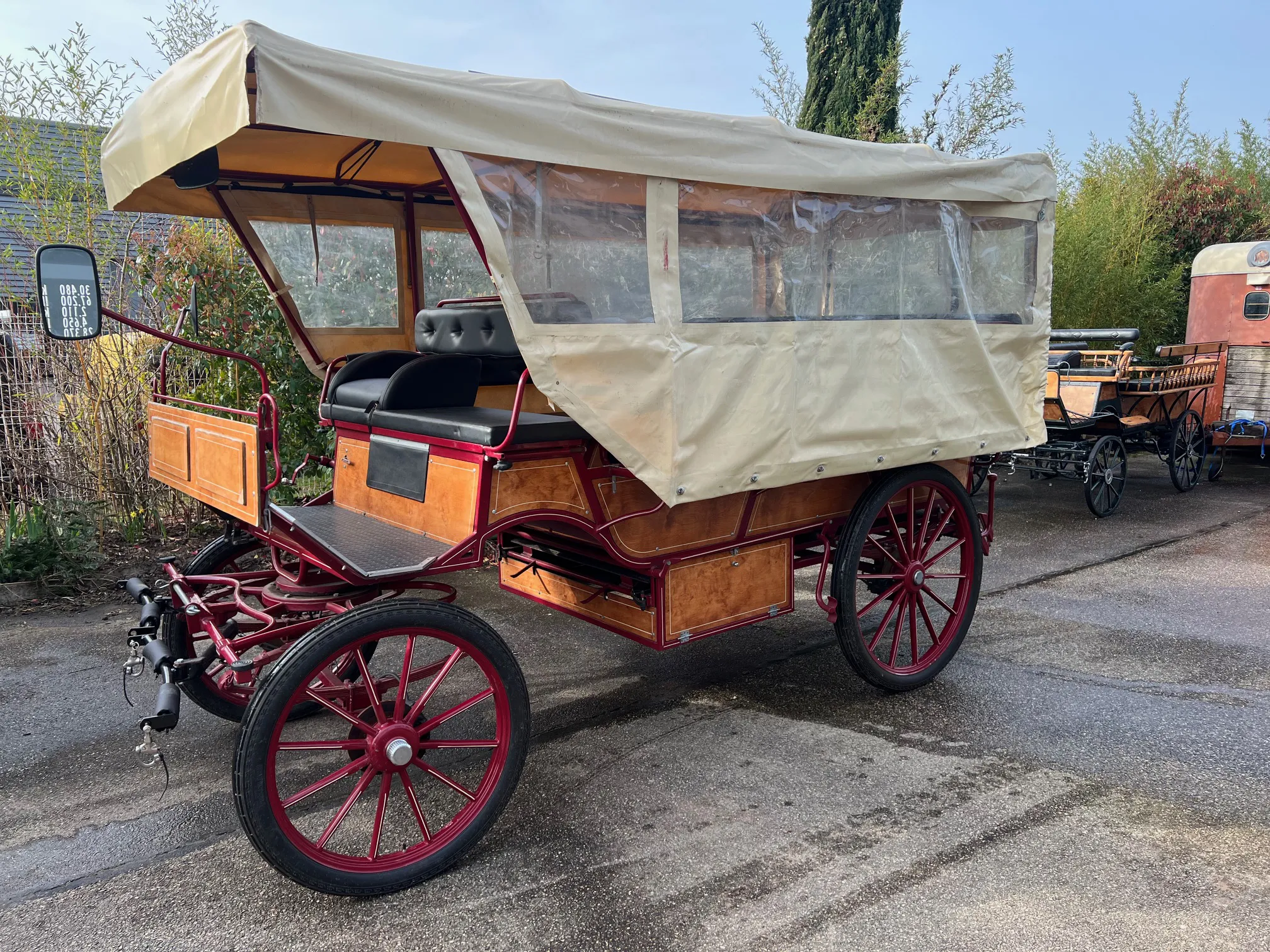 Voitures d'Antan Calèche Wagonette PMR 14
