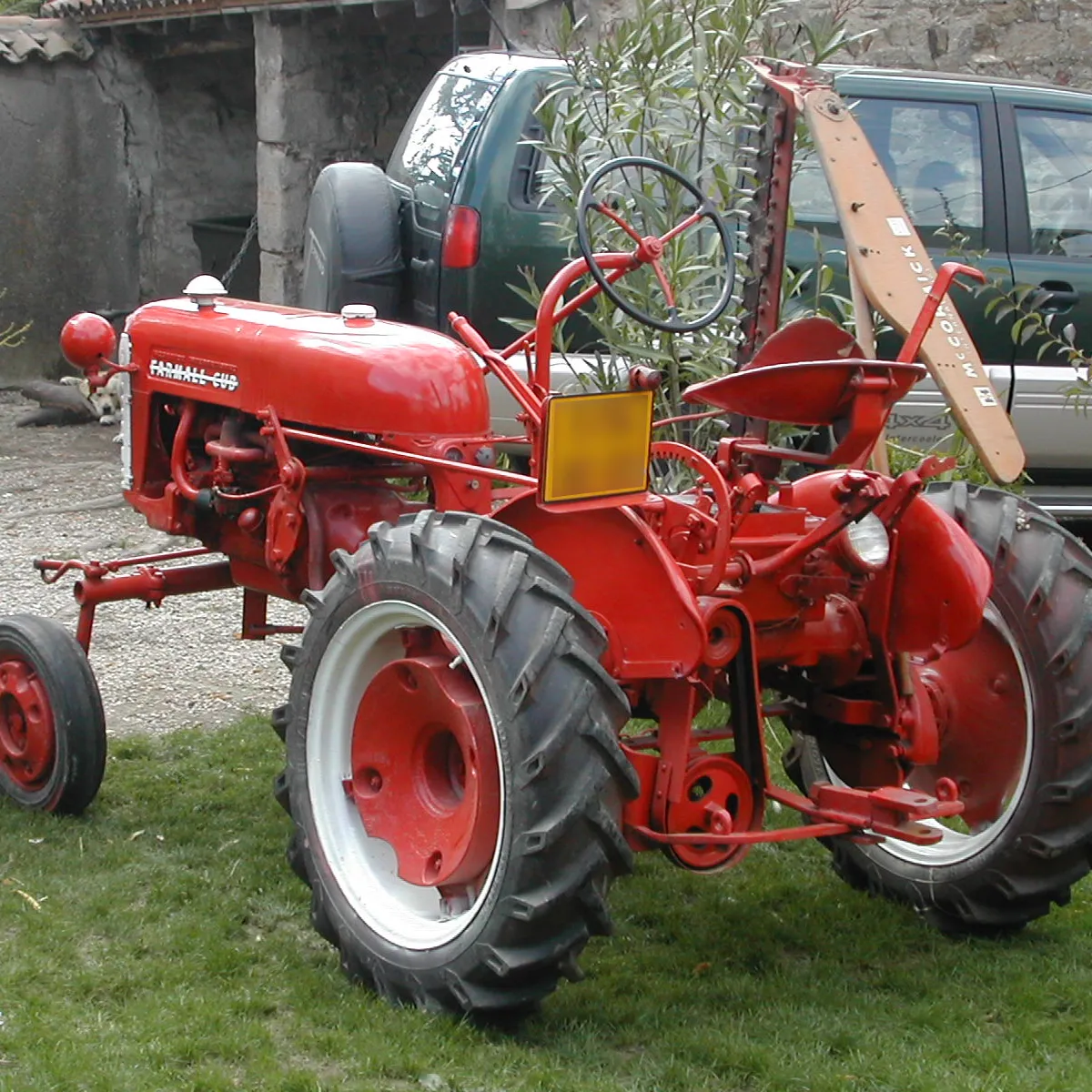 Voitures d'Antan Tracteur Agricole Ancien Farmall CUB 10