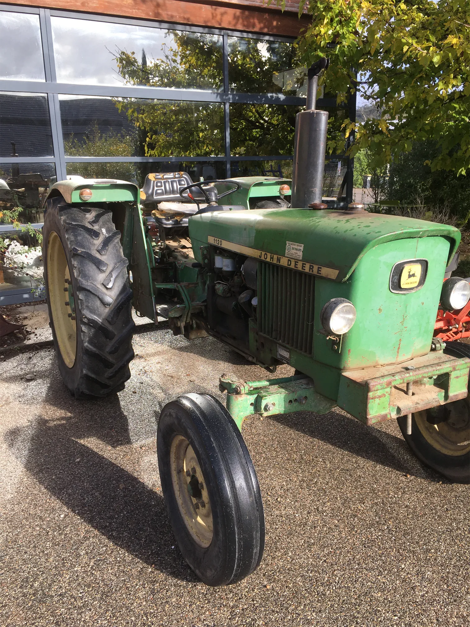 Voitures d'Antan Tracteur Agricole Ancien John Deere 11