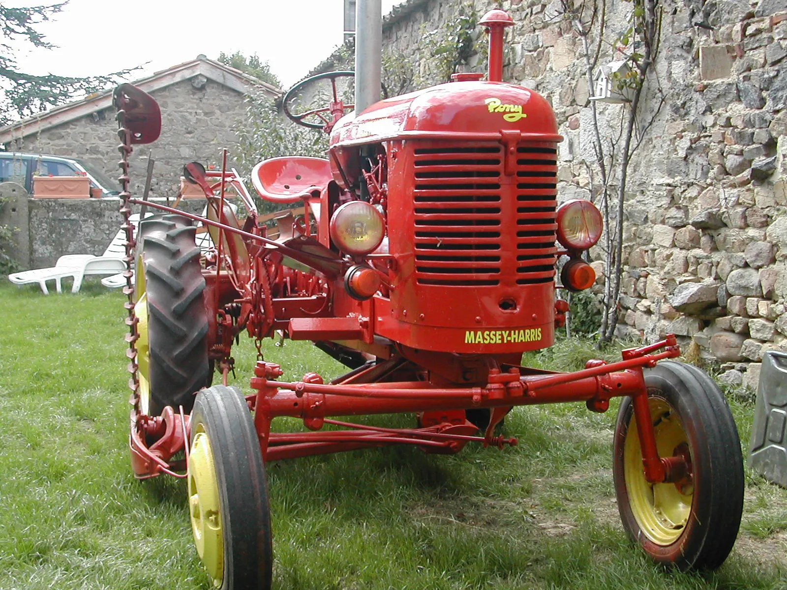 Voitures d'Antan Tracteur Agricole Ancien Massey Harris Pony 12